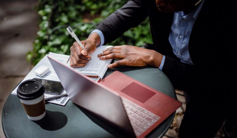 Informations sur l’entreprise pour un entretien d’embauche: ce qu’il faut chercher